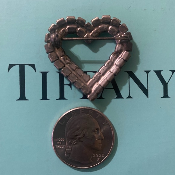 Vintage rhinestone heart brooch - Picture 6 of 7
